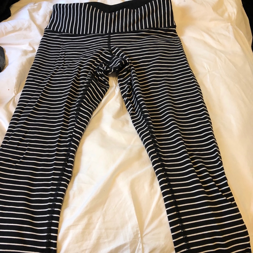 Lululemon striped wunder under